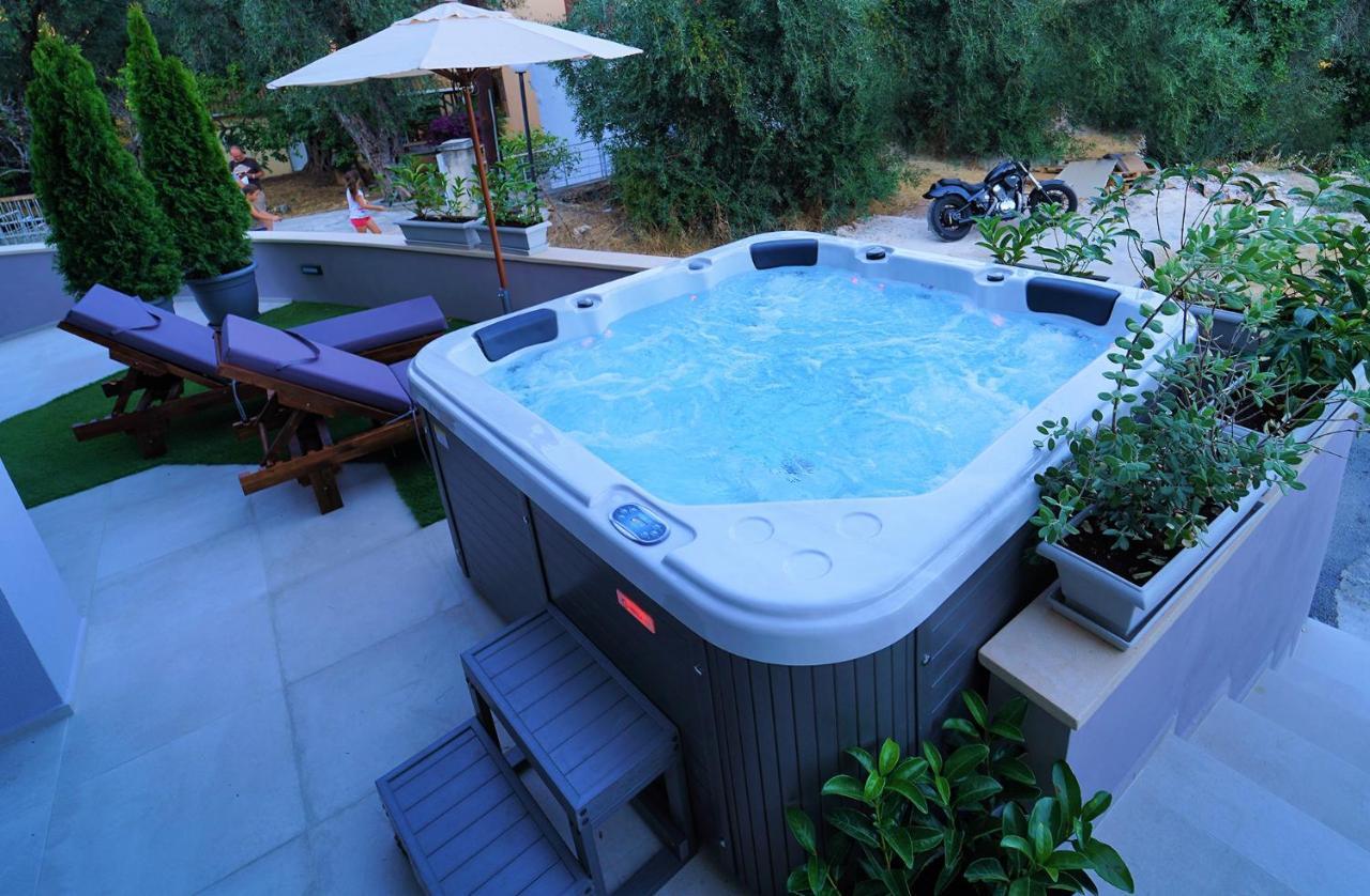 Moonlight Suites Parga Ngoại thất bức ảnh