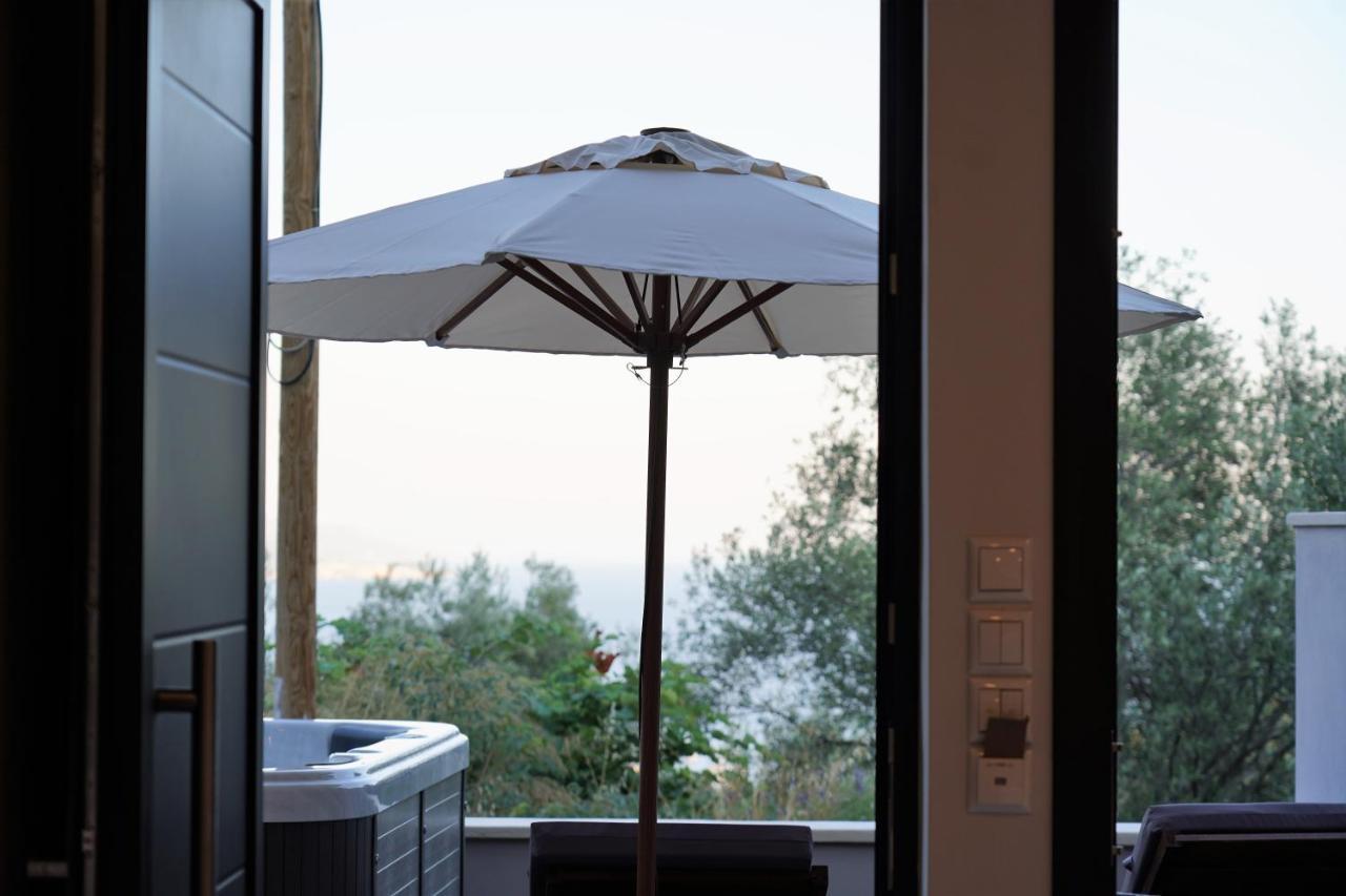 Moonlight Suites Parga Ngoại thất bức ảnh