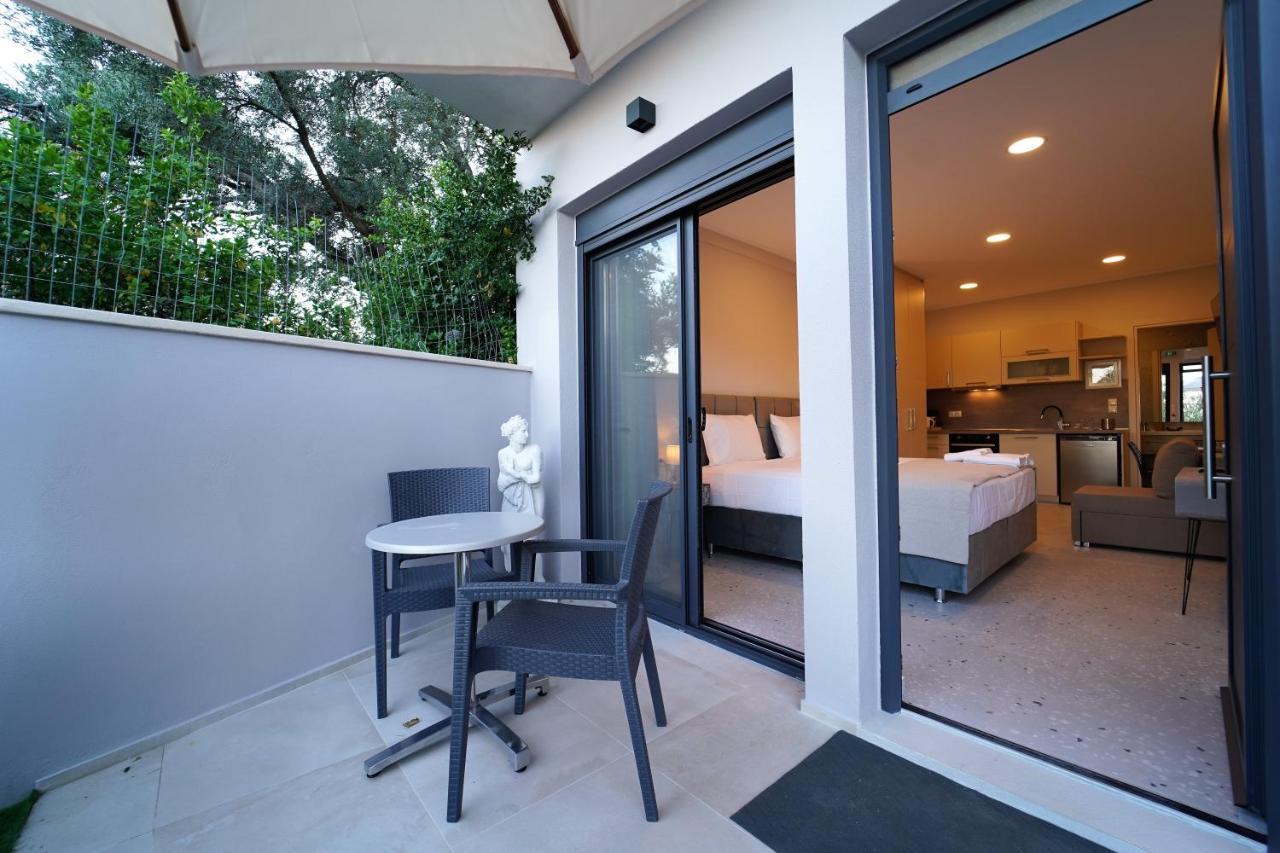 Moonlight Suites Parga Ngoại thất bức ảnh