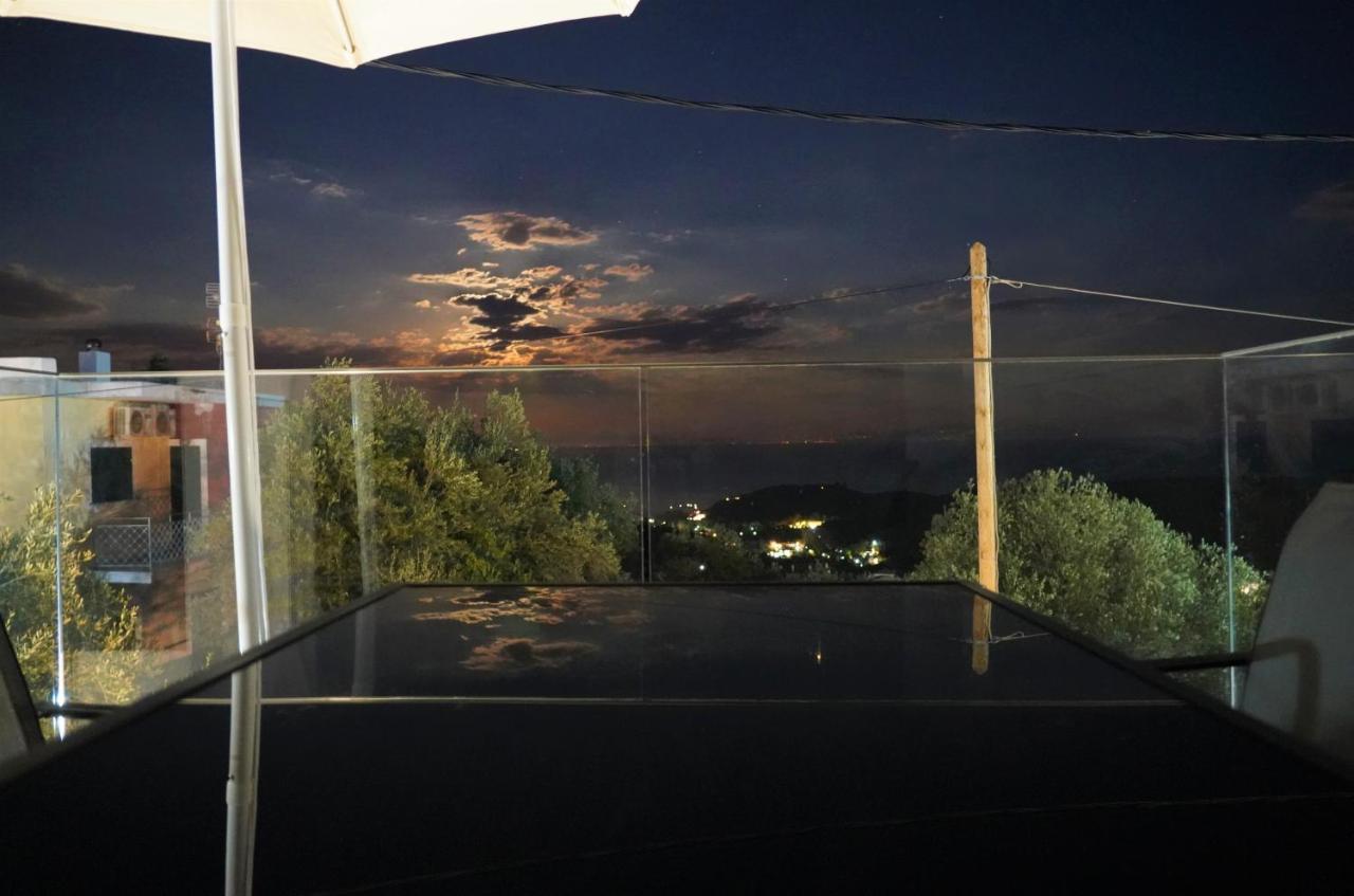 Moonlight Suites Parga Ngoại thất bức ảnh