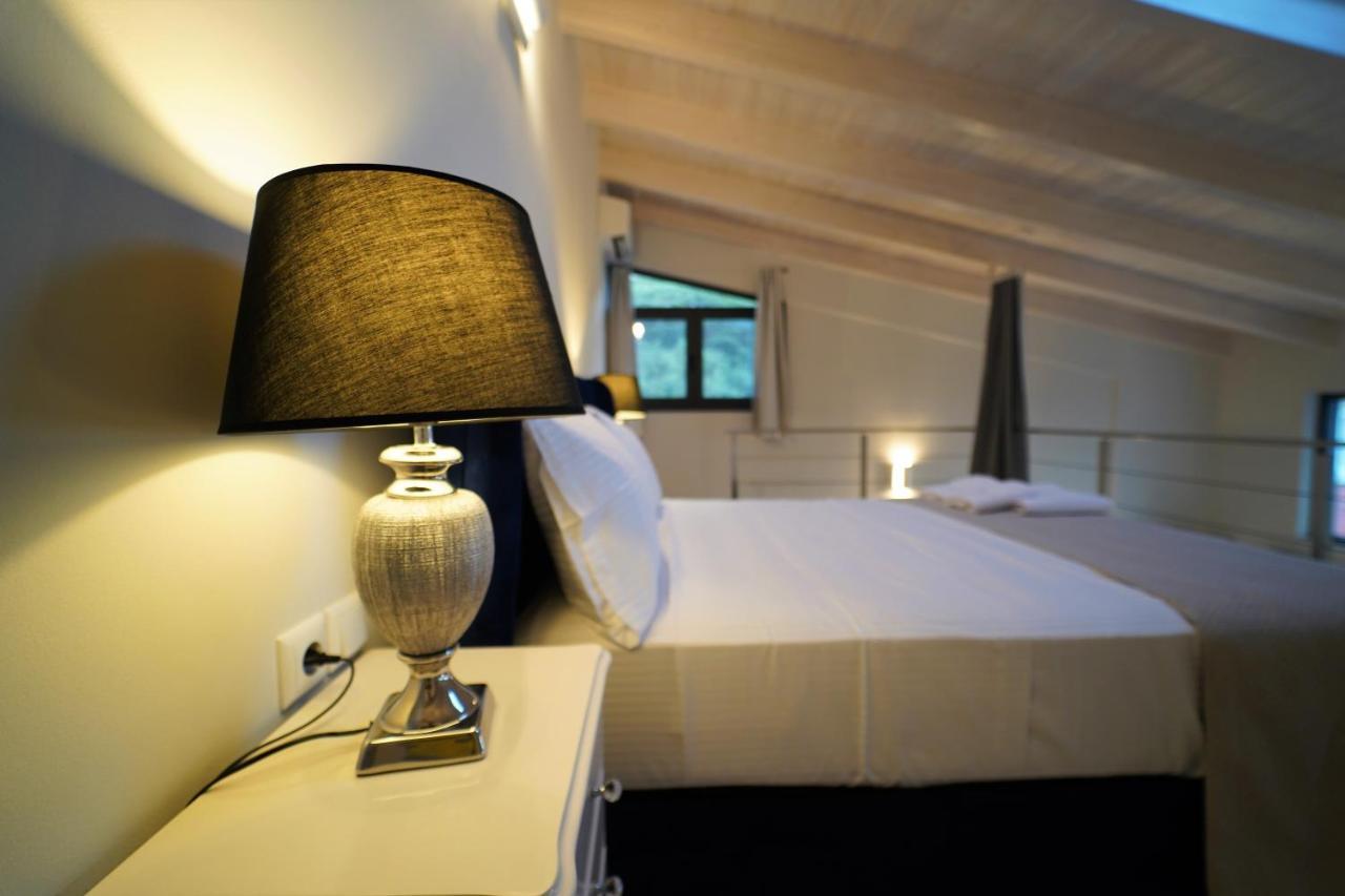 Moonlight Suites Parga Ngoại thất bức ảnh