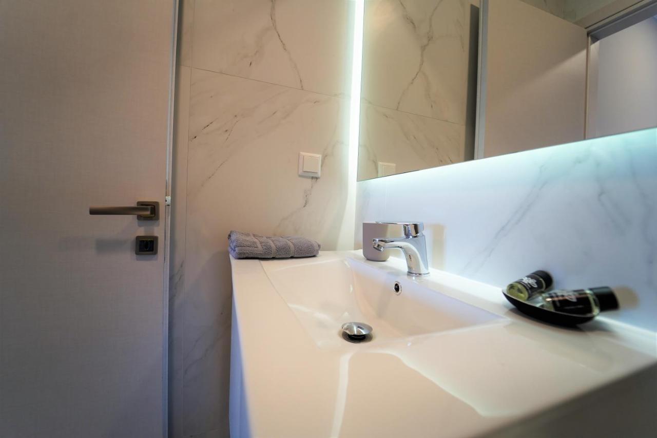 Moonlight Suites Parga Ngoại thất bức ảnh