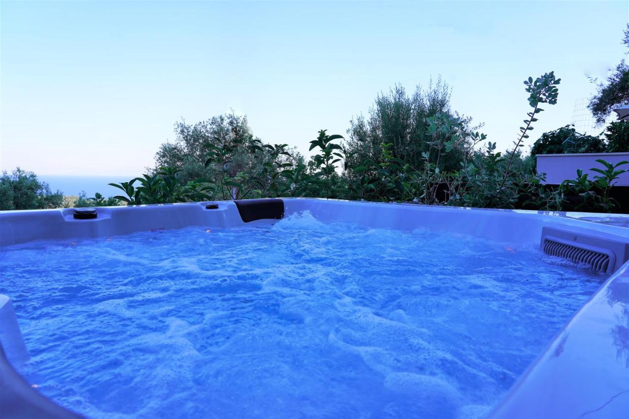 Moonlight Suites Parga Ngoại thất bức ảnh